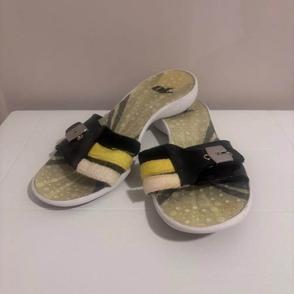 NM70 Vintage Y2K Cyber-Rave Sport Slides Gorpcore Black Yellow Women USA 8